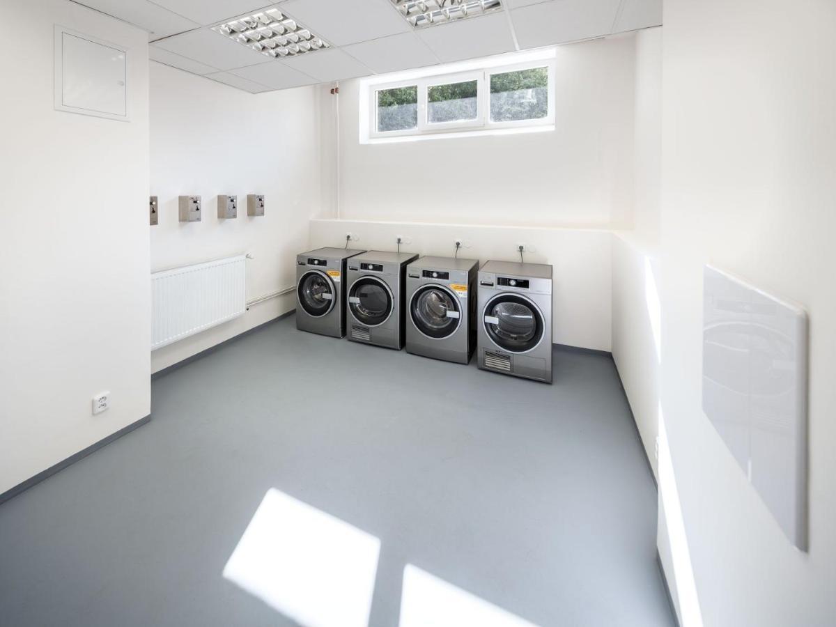 Wellness Studio! Finnish Sauna, Whirlpool, Gym & More! プラハ エクステリア 写真